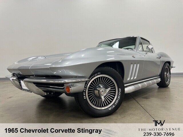 Chevrolet-Corvette-1965-1