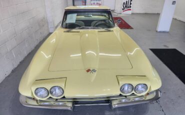 Chevrolet-Corvette-1965-10