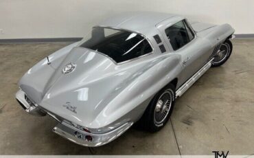 Chevrolet-Corvette-1965-11