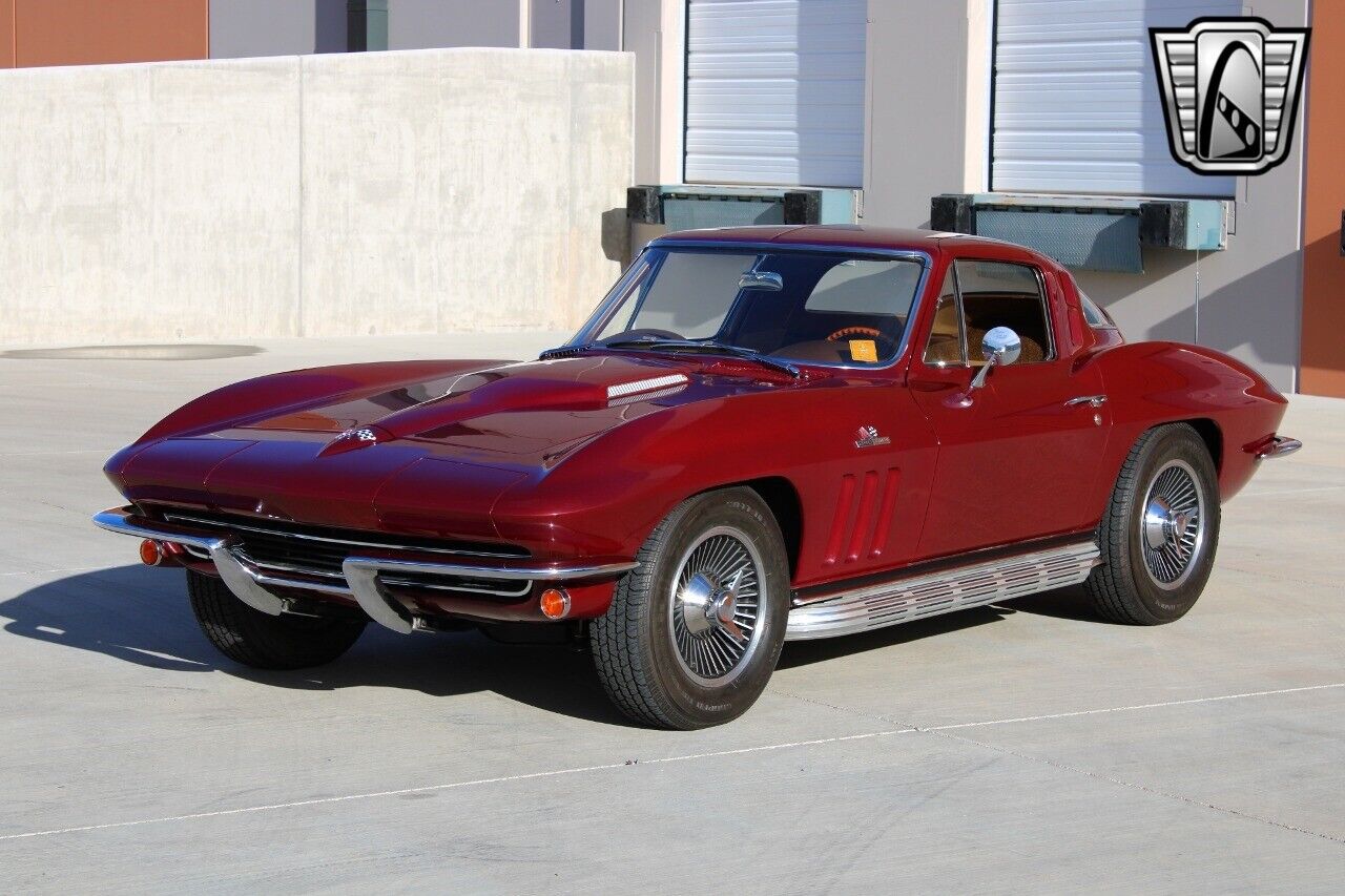 Chevrolet-Corvette-1965-2