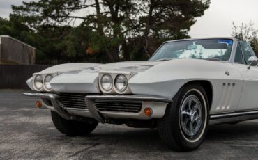 Chevrolet-Corvette-1965-4