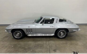 Chevrolet-Corvette-1965-4