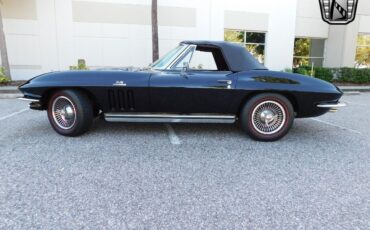 Chevrolet-Corvette-1965-5