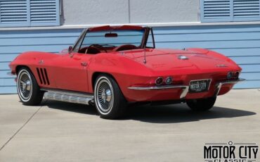 Chevrolet-Corvette-1965-5