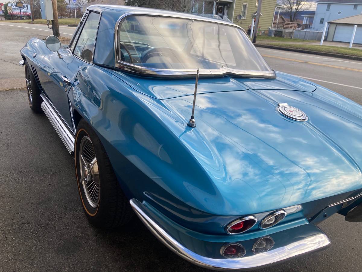 Chevrolet-Corvette-1965-6