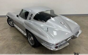 Chevrolet-Corvette-1965-6