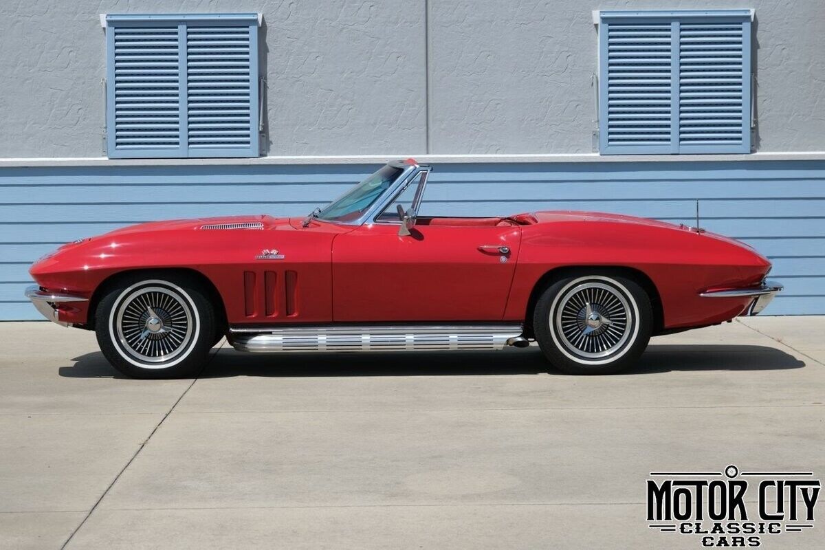 Chevrolet-Corvette-1965-6