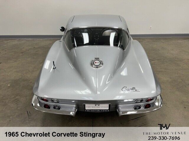 Chevrolet-Corvette-1965-8