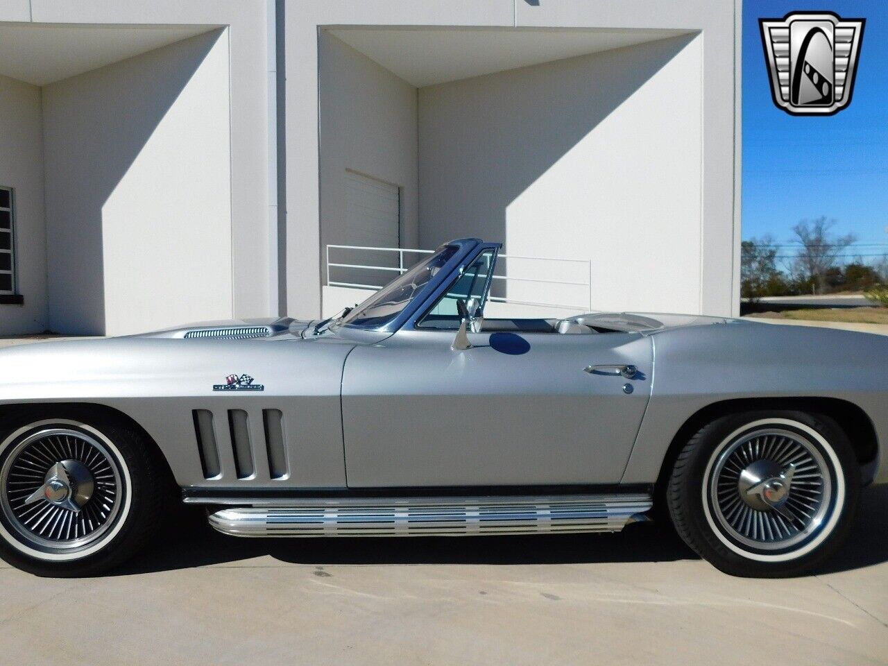 Chevrolet-Corvette-1966-6