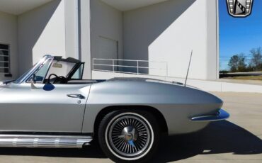 Chevrolet-Corvette-1966-7