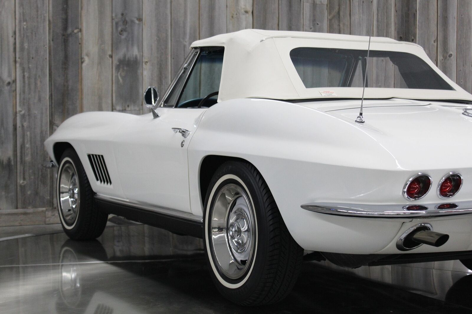 Chevrolet-Corvette-1967-16