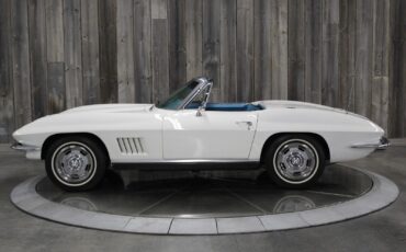 Chevrolet-Corvette-1967-2