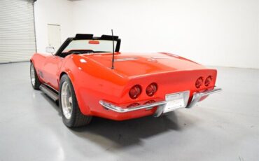 Chevrolet-Corvette-1968-2