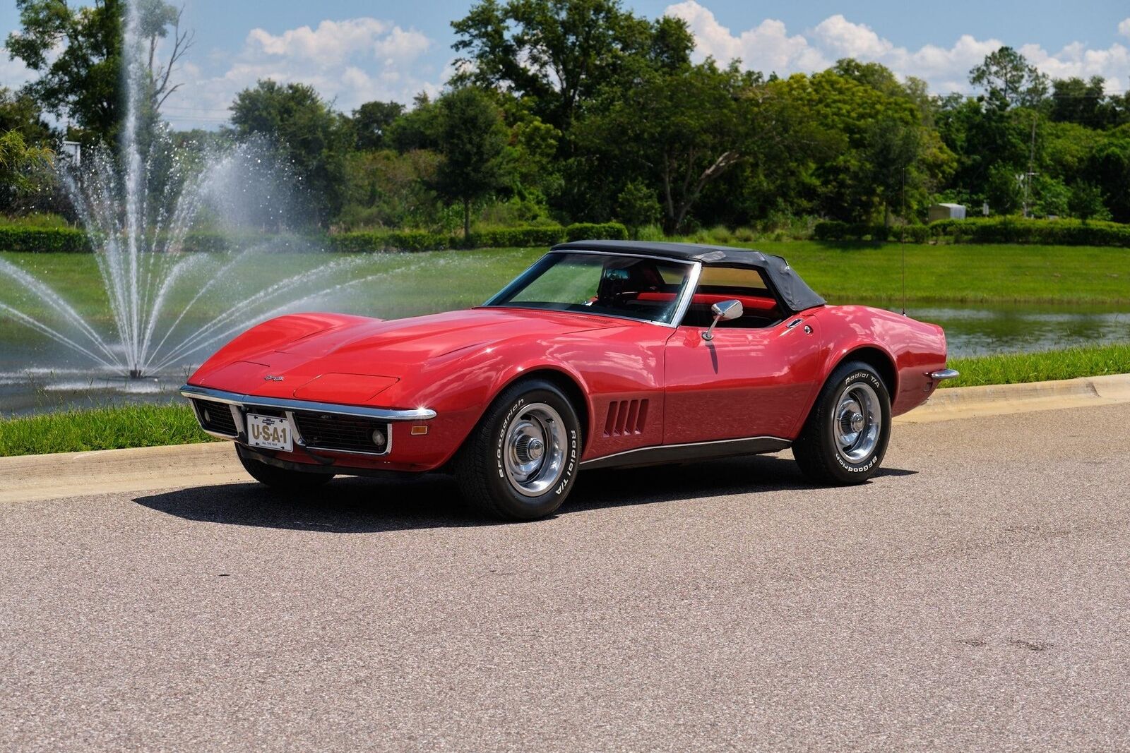 Chevrolet-Corvette-1968-3