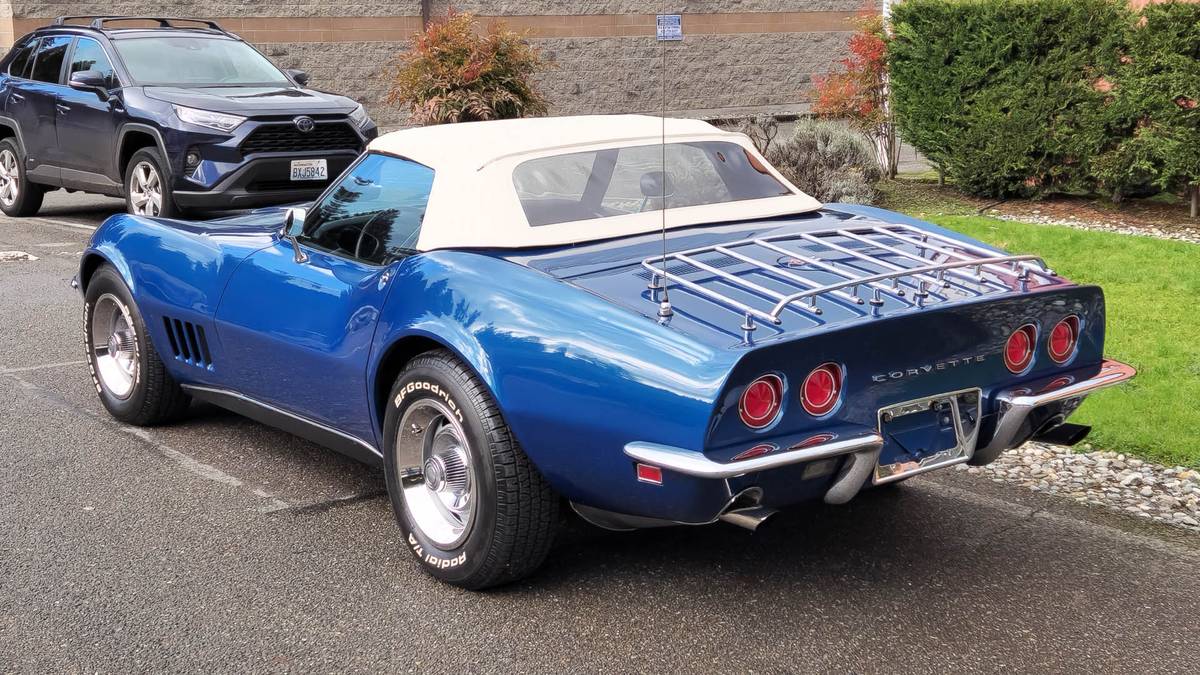 Chevrolet-Corvette-1968-4