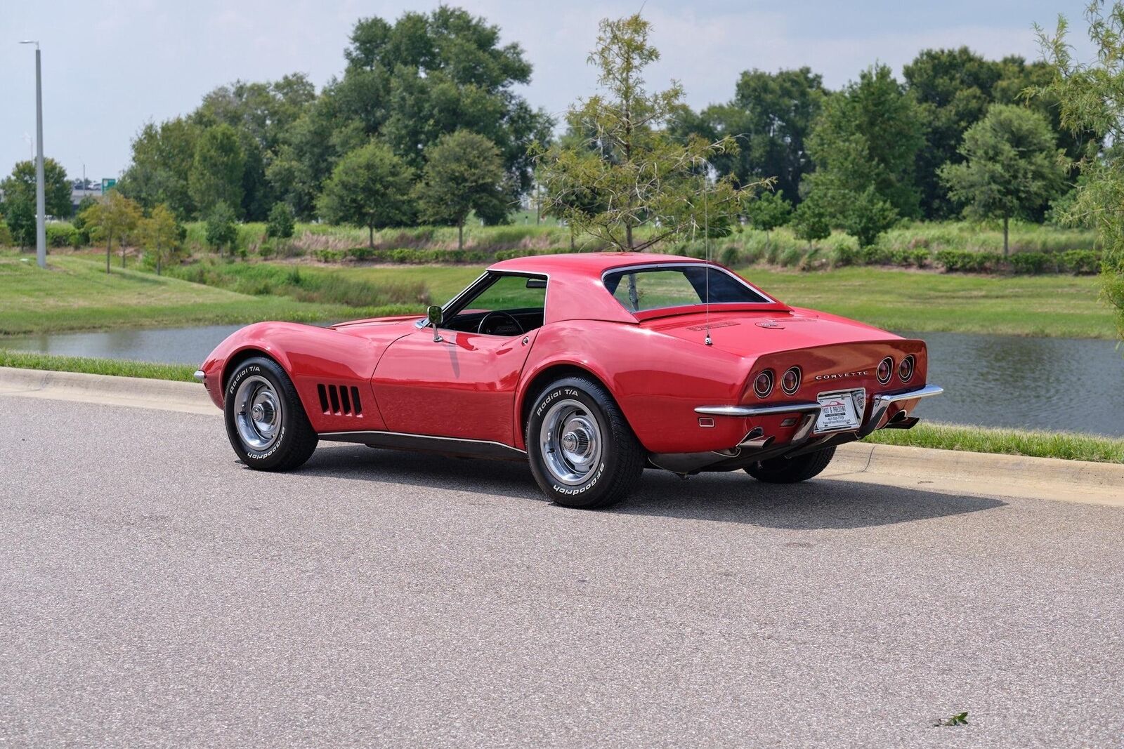 Chevrolet-Corvette-1968-5