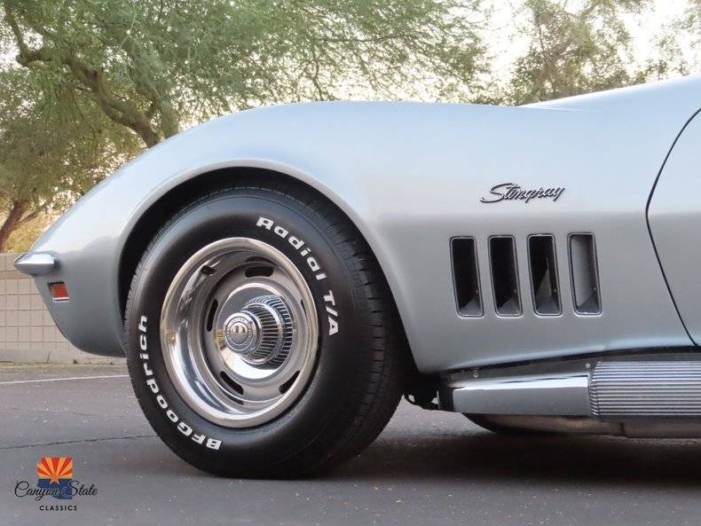 Chevrolet-Corvette-1969-20