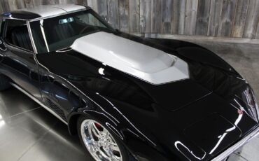 Chevrolet-Corvette-1970-17