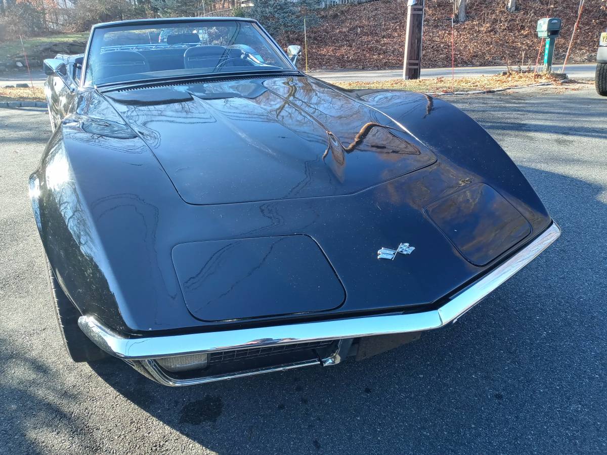 Chevrolet-Corvette-1970-3