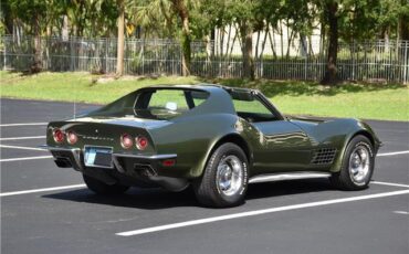 Chevrolet-Corvette-1970-3