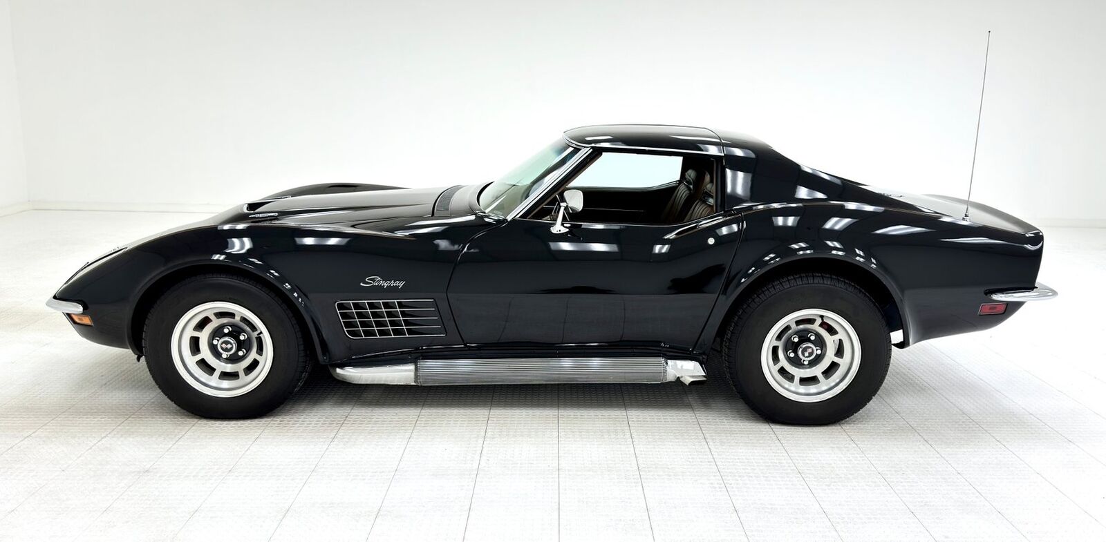 Chevrolet-Corvette-1971-1