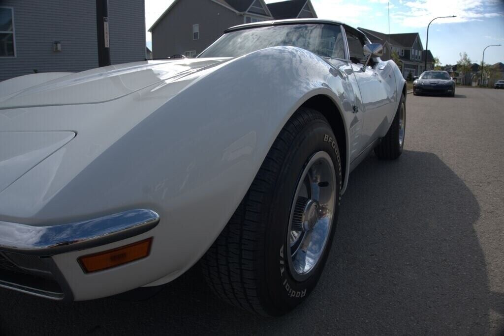 Chevrolet-Corvette-1971-10