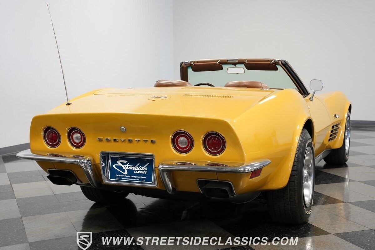 Chevrolet-Corvette-1971-11