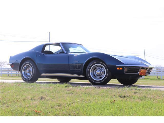 Chevrolet-Corvette-1971-16