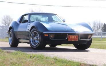 Chevrolet-Corvette-1971-2