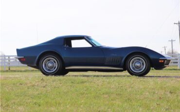 Chevrolet-Corvette-1971-32