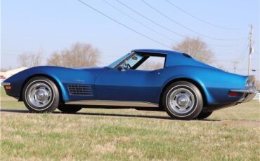 Chevrolet-Corvette-1971-35