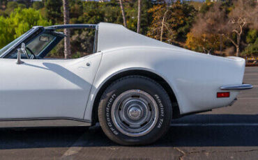 Chevrolet-Corvette-1971-4