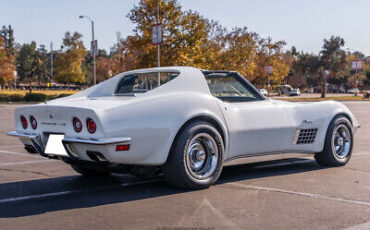 Chevrolet-Corvette-1971-7