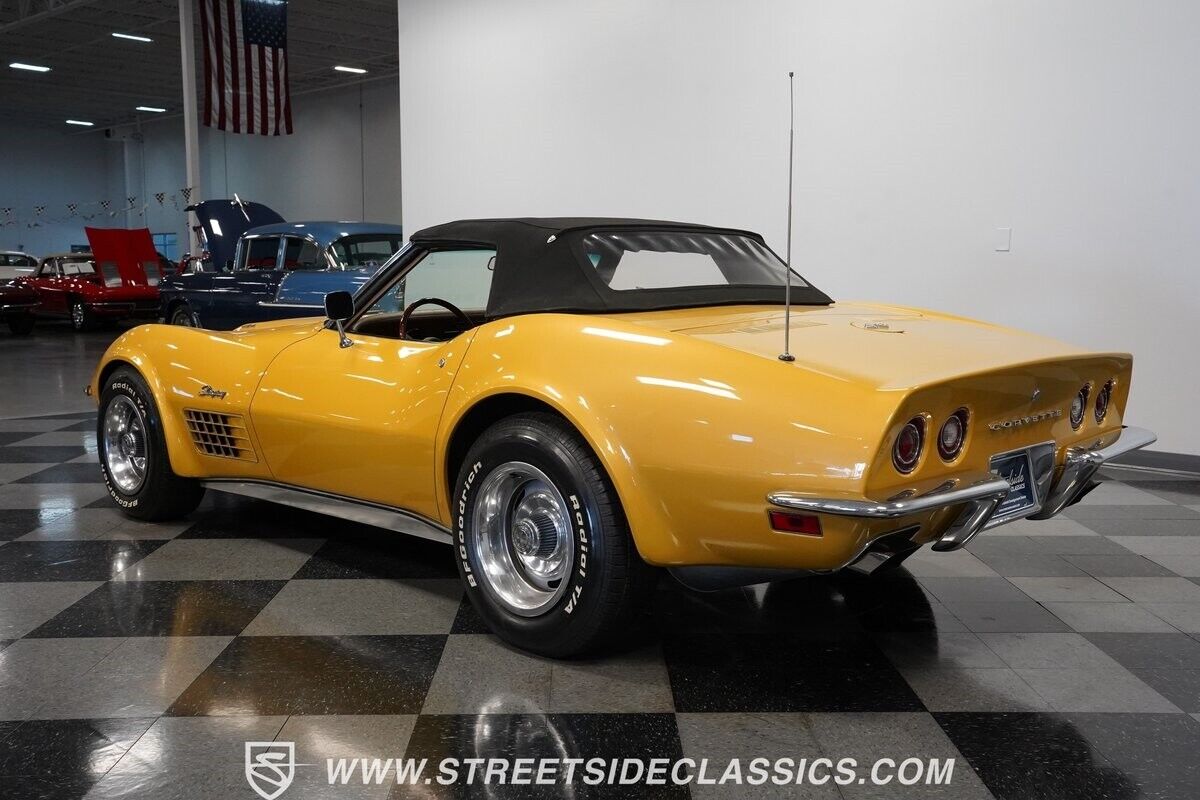 Chevrolet-Corvette-1971-9