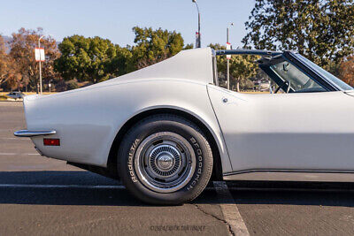 Chevrolet-Corvette-1971-9