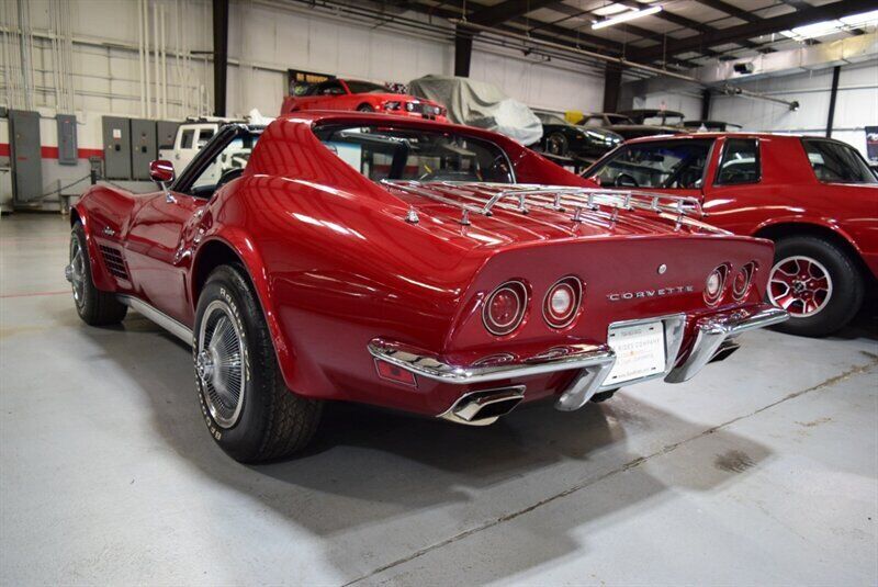 Chevrolet-Corvette-1972-2