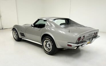 Chevrolet-Corvette-1972-3