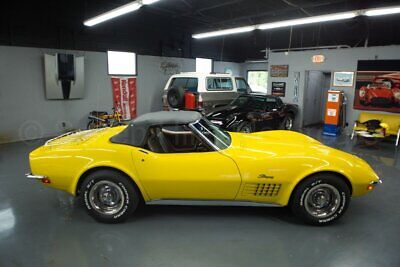 Chevrolet-Corvette-1972-4