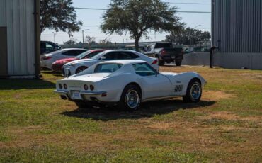 Chevrolet-Corvette-1972-6