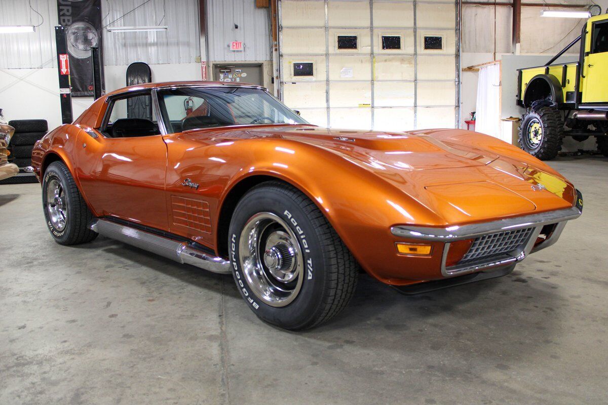 Chevrolet-Corvette-1972-7