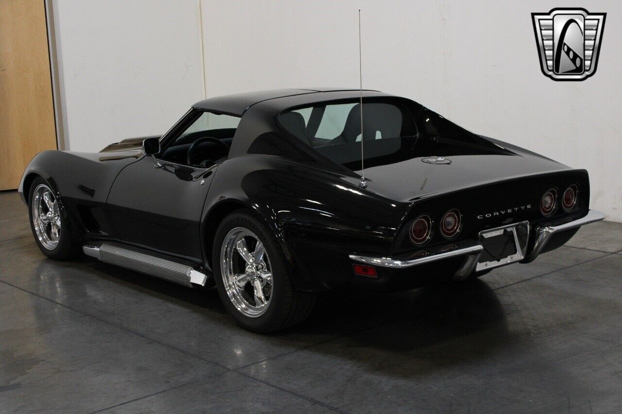 Chevrolet-Corvette-1973-10