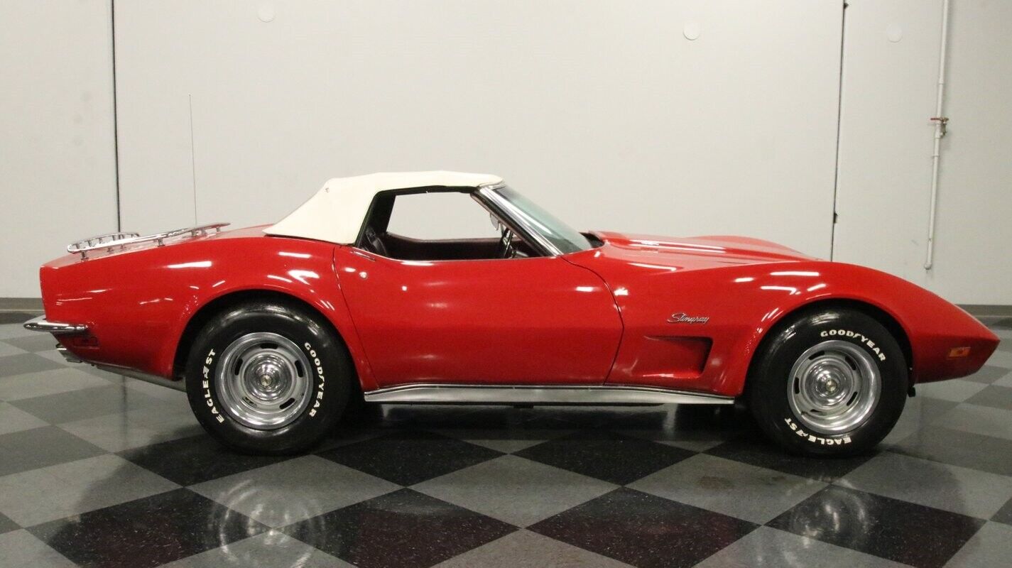 Chevrolet-Corvette-1973-11