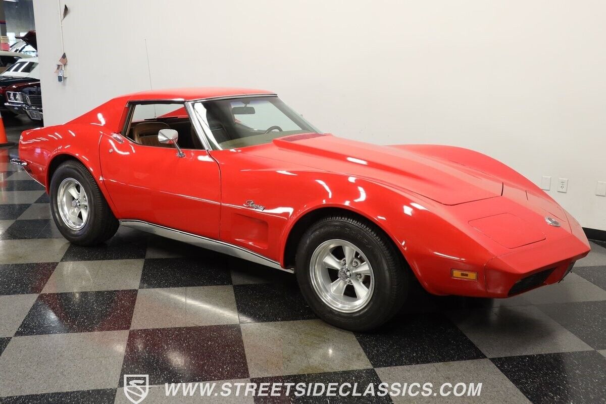 Chevrolet-Corvette-1973-13