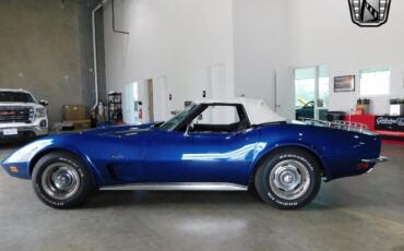 Chevrolet-Corvette-1973-2