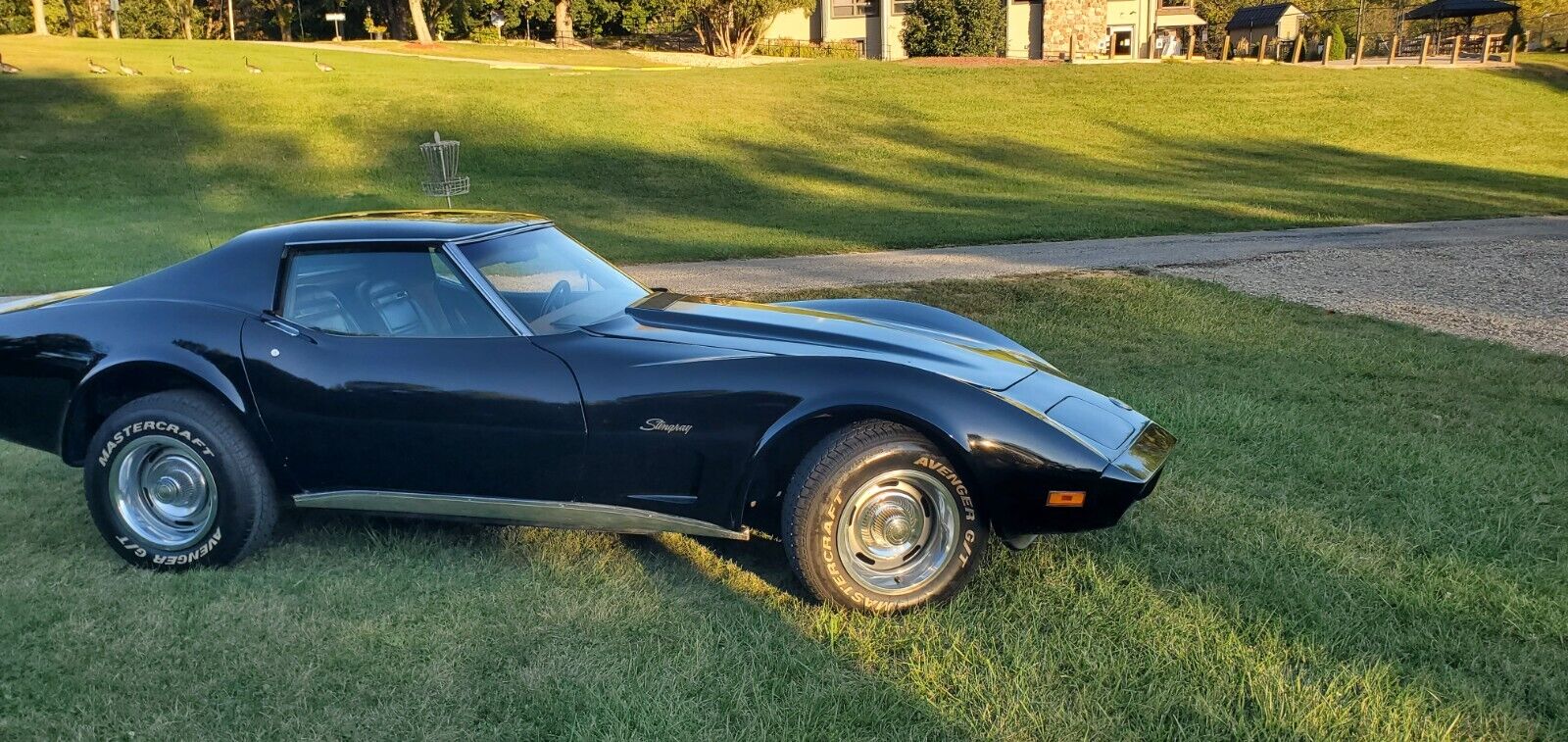 Chevrolet-Corvette-1973-26