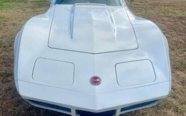 Chevrolet-Corvette-1973