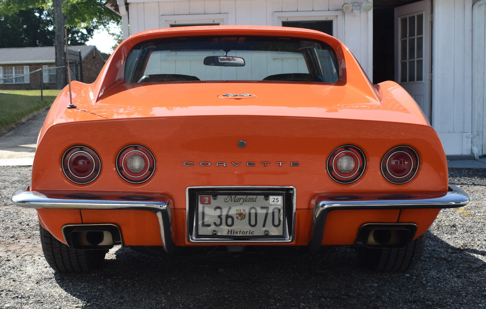 Chevrolet-Corvette-1973-5