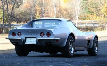 Chevrolet-Corvette-1973-5