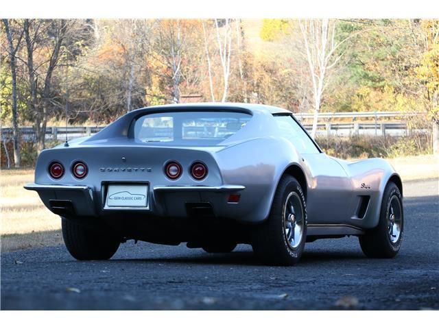 Chevrolet-Corvette-1973-5