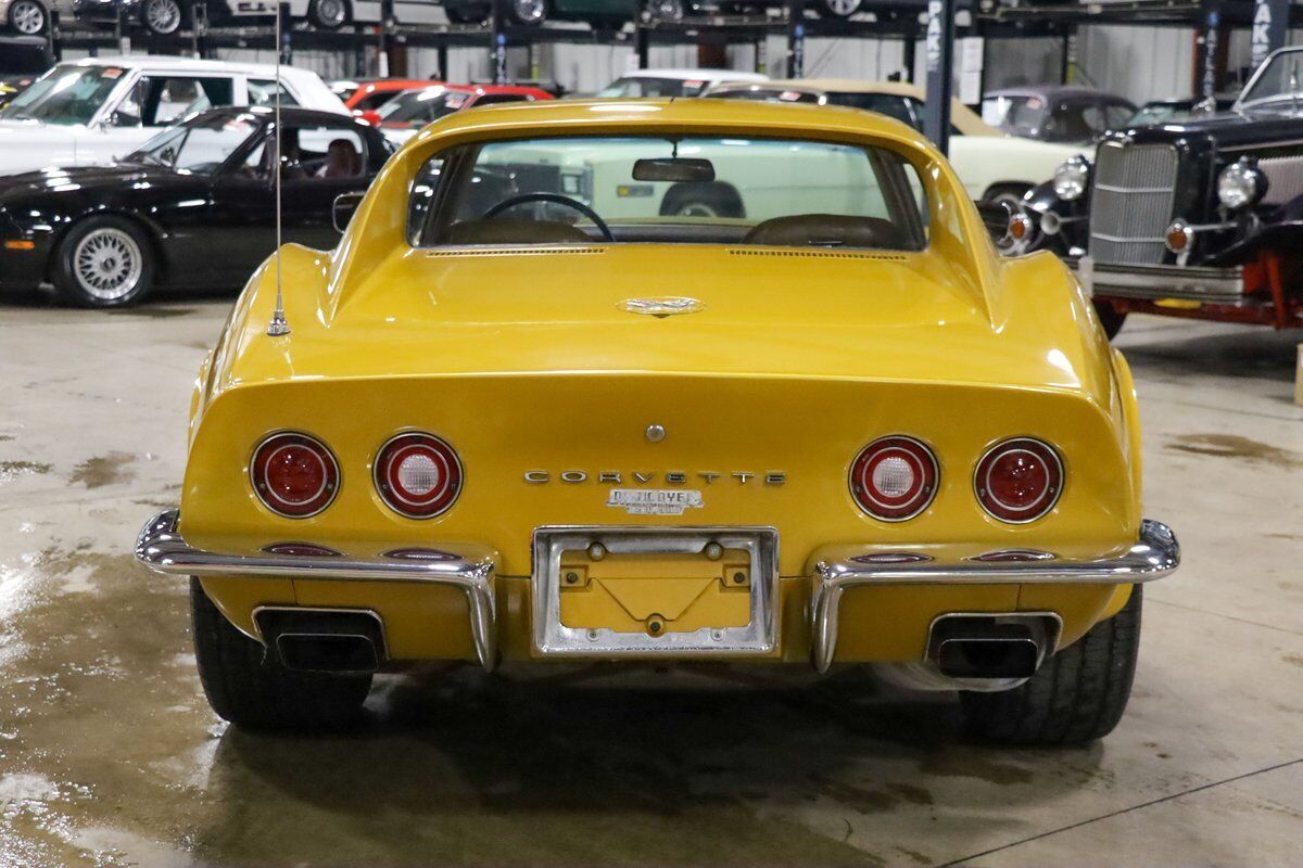 Chevrolet-Corvette-1973-6